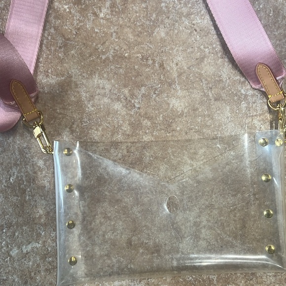 LV envelope clutch or crossbody!!! - Picture 12 of 12